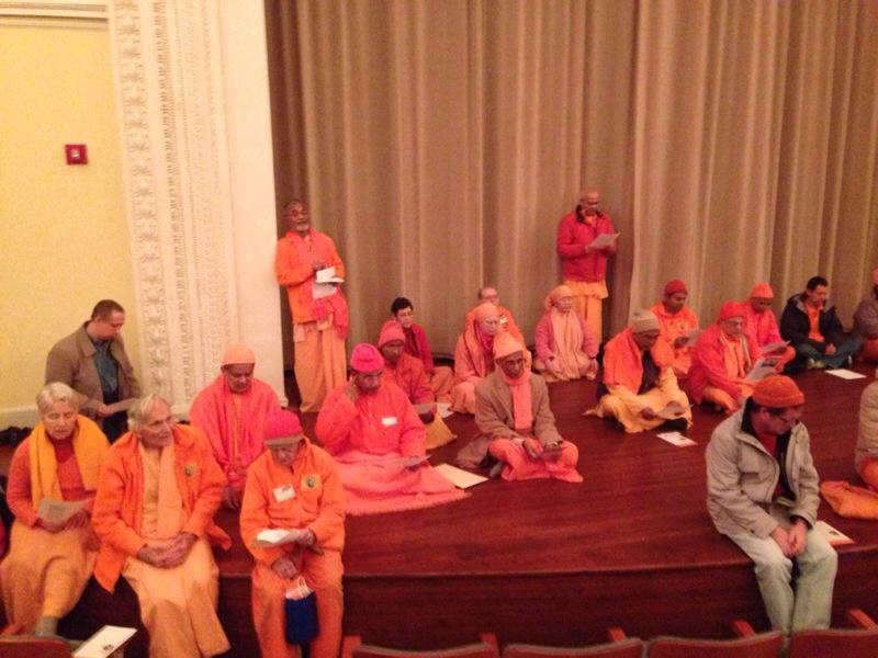 Swamiji statue at HTGC